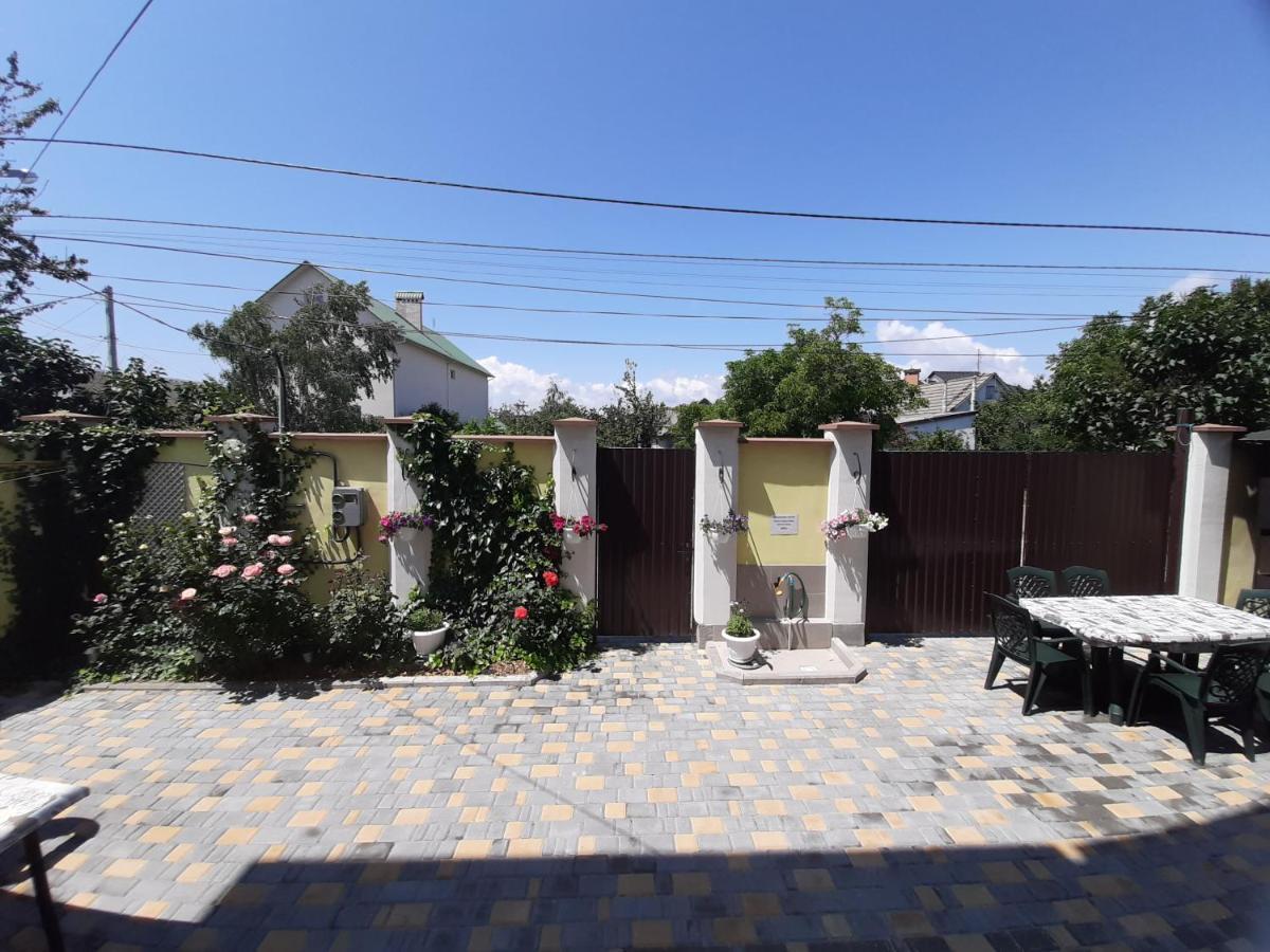 Guest House Chernomorsk Exterior foto